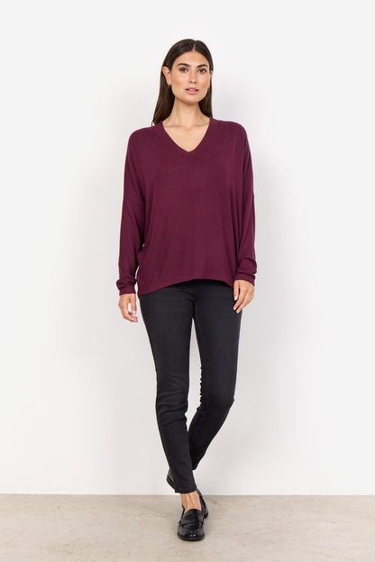 Drop Shoulder Lightweight Knit Sweater. Style SOYA3F25893