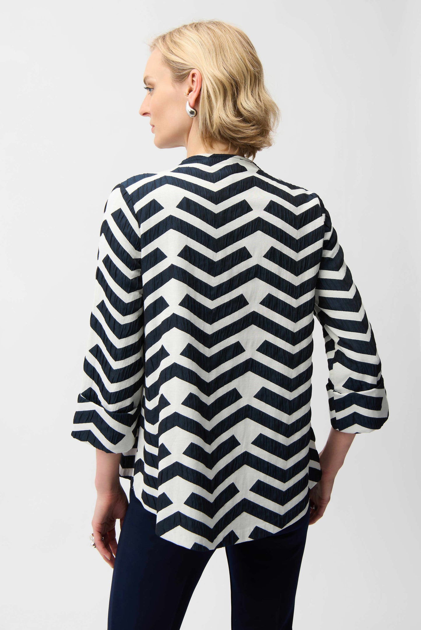 Geometric Jacquard Trapeze Jacket. Style JR261097