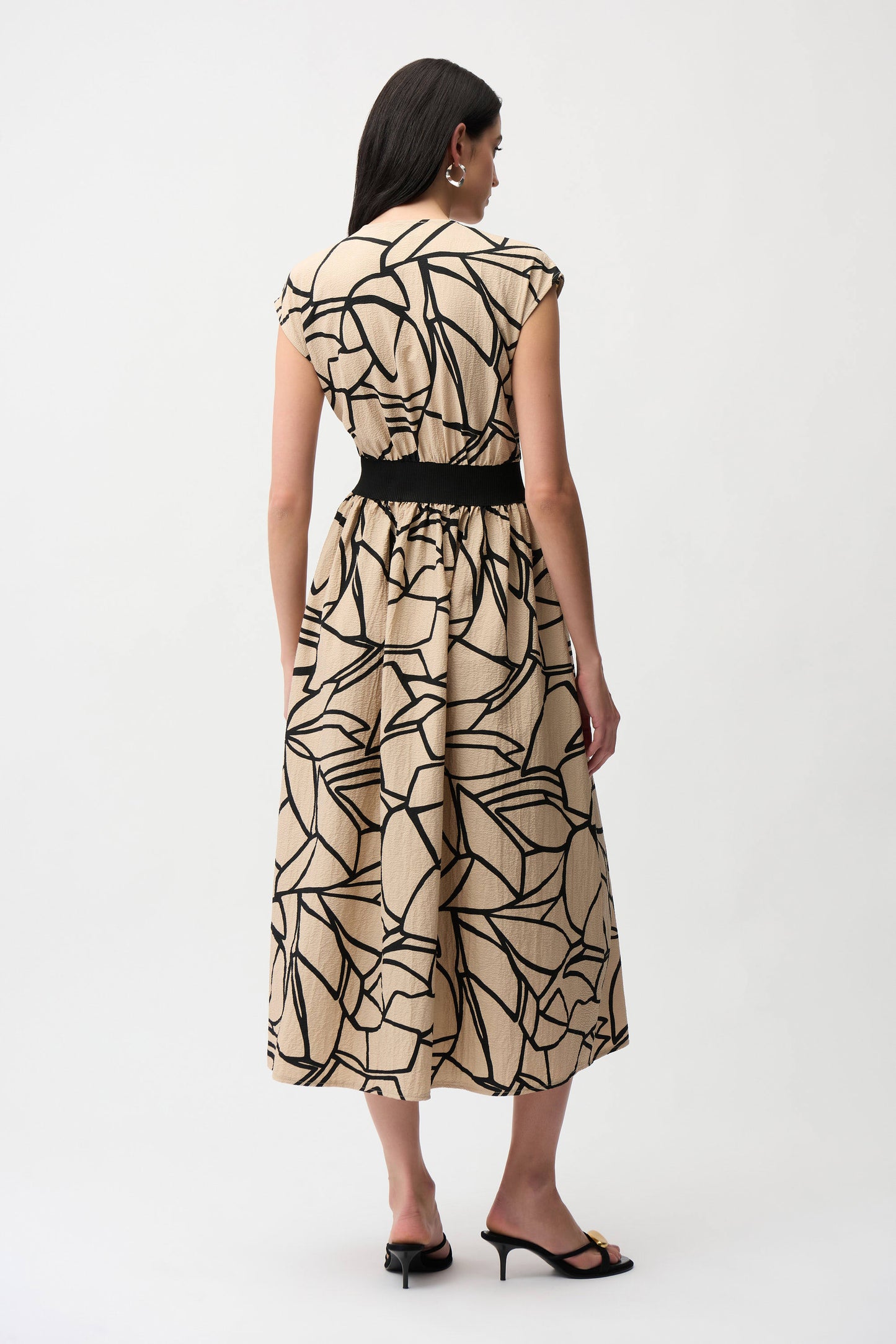 Seersucker Abstract Print Fit and Flare Dress. Style JR261163