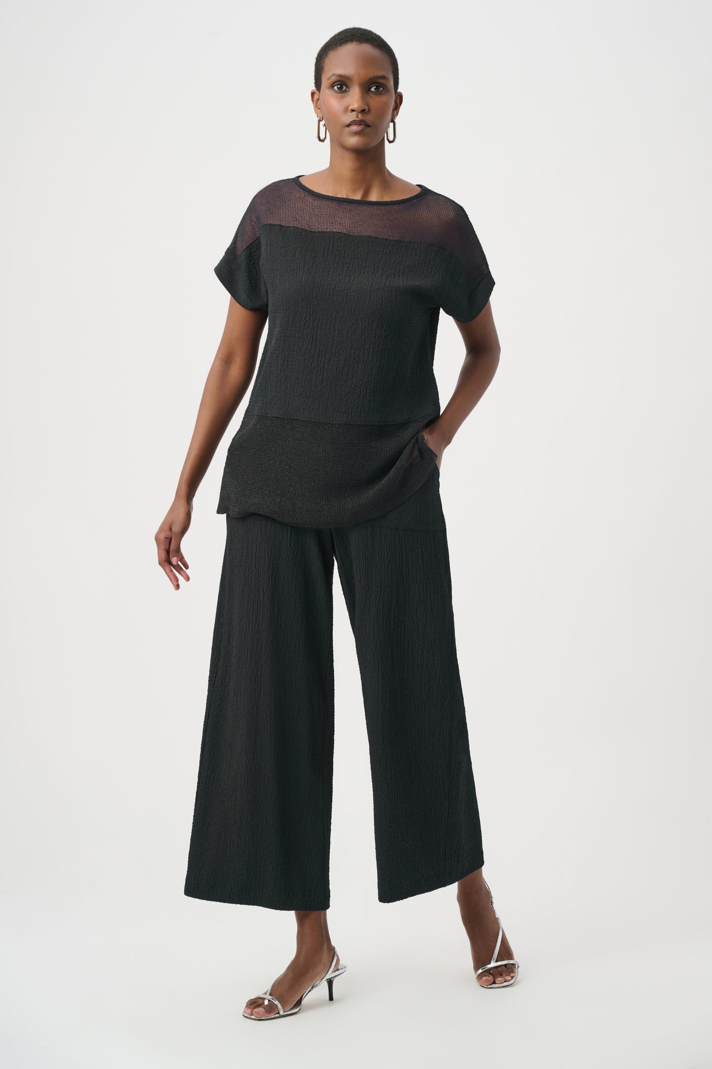 Seersucker Pull-On Crop Pants. Style JR261197