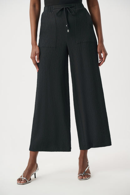 Seersucker Pull-On Crop Pants. Style JR261197