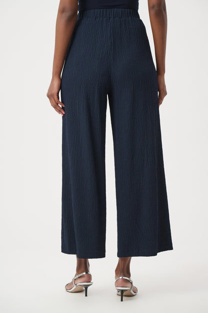 Seersucker Pull-On Crop Pants. Style JR261197