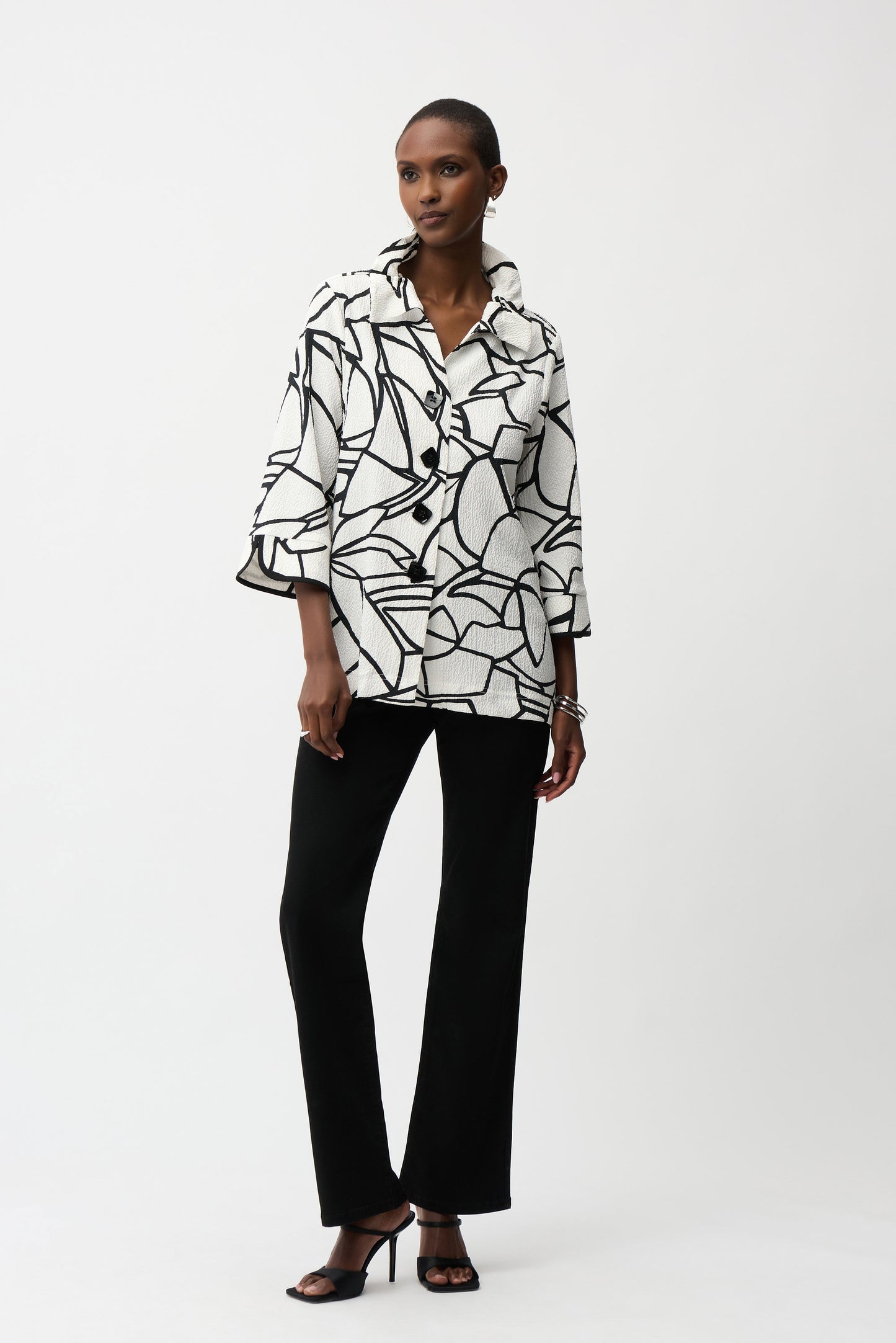 Seersucker Abstract Print Trapeze Jacket. Style JR261239