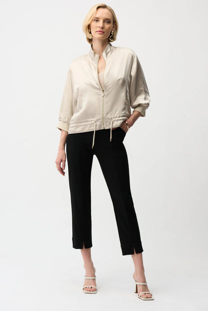 Black Pull-On Cropped Pant. Style JR261243