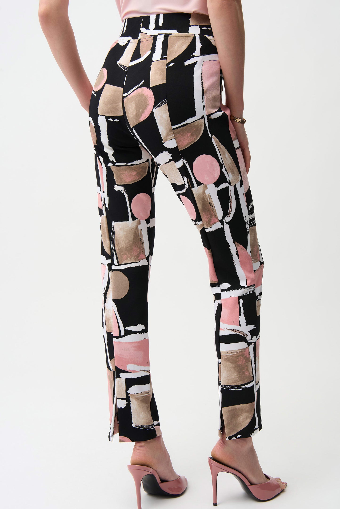 Silky Knit Abstract Print Straight Pull-On Pants. Style JR261309