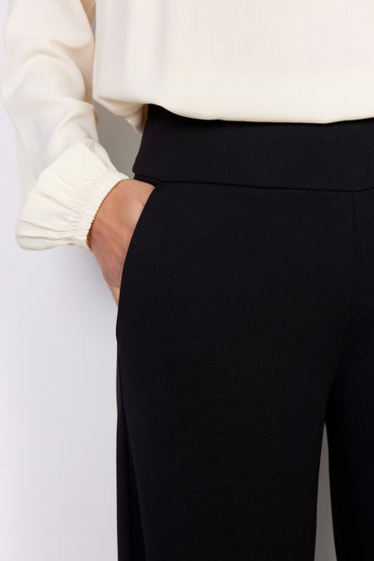 Black Wide Leg Pull-On Pant. Style SOYA4F26188