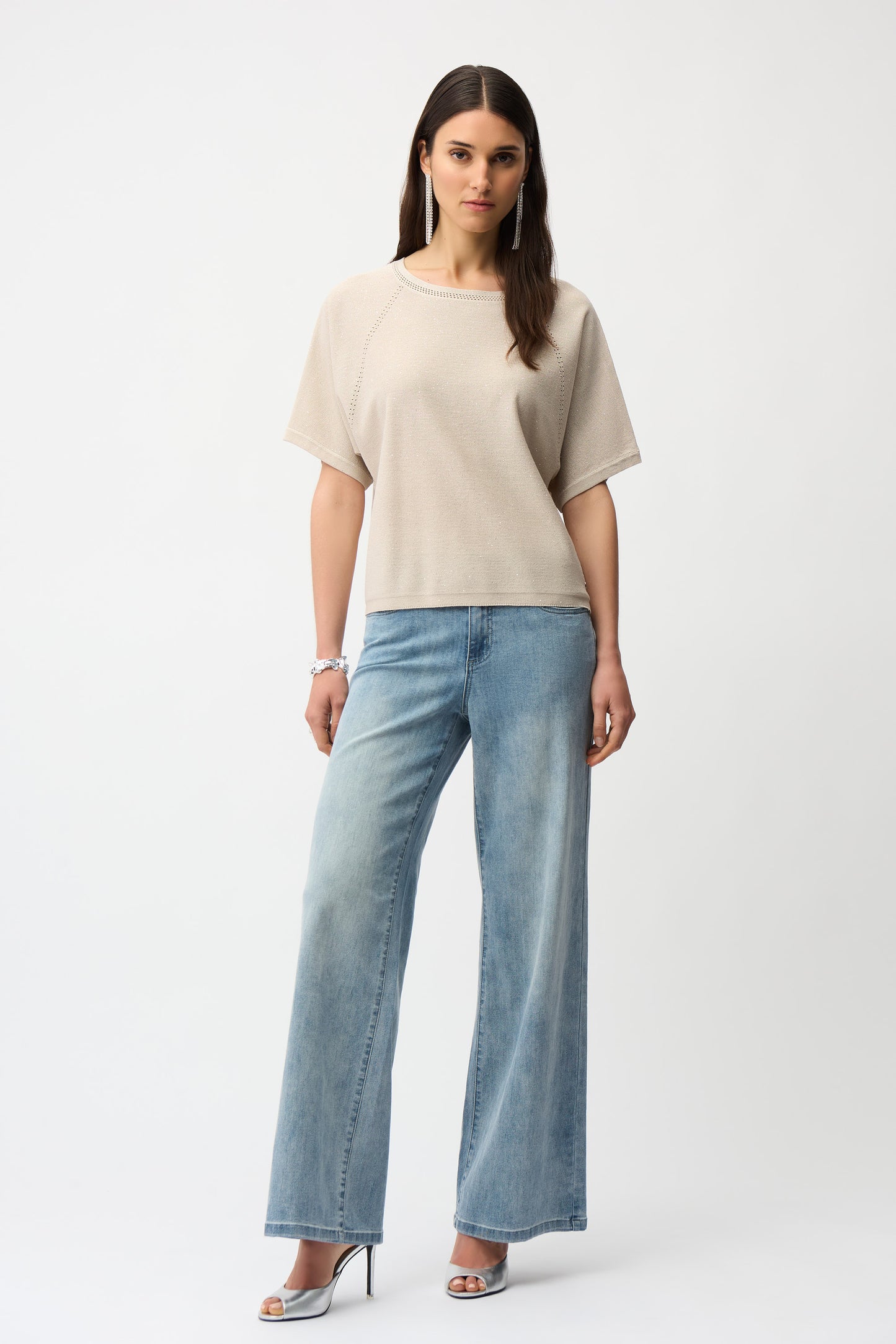 Short Raglan Sleeve Crew Neck Top. Style JR261917