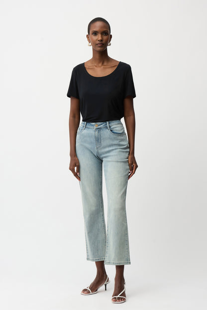 Fit & Flare Short Sleeve Scoop Neck Top. Style JR261940