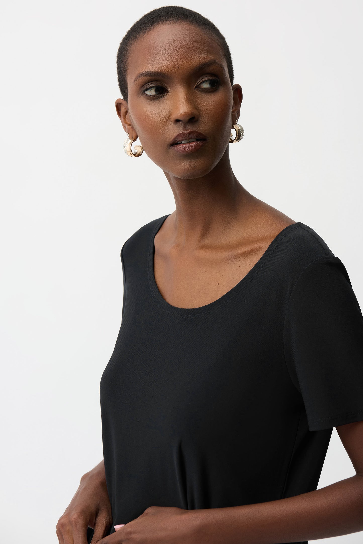 Fit & Flare Short Sleeve Scoop Neck Top. Style JR261940