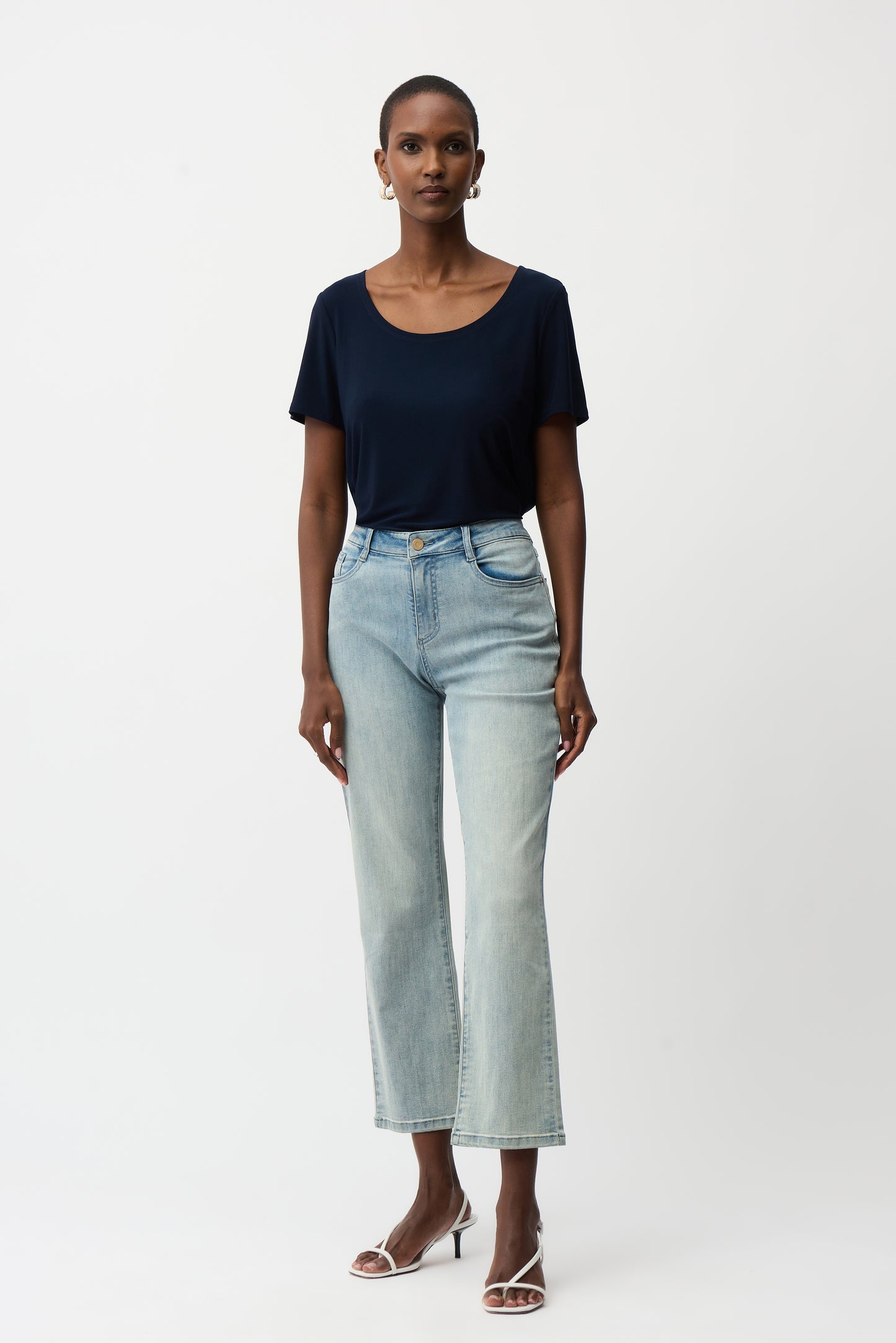 Fit & Flare Short Sleeve Scoop Neck Top. Style JR261940