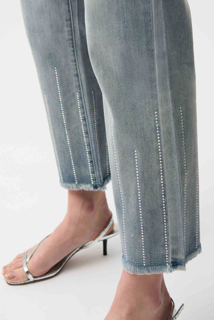 Straight Crop Rhinestones Stripes Jean. Style JR261945