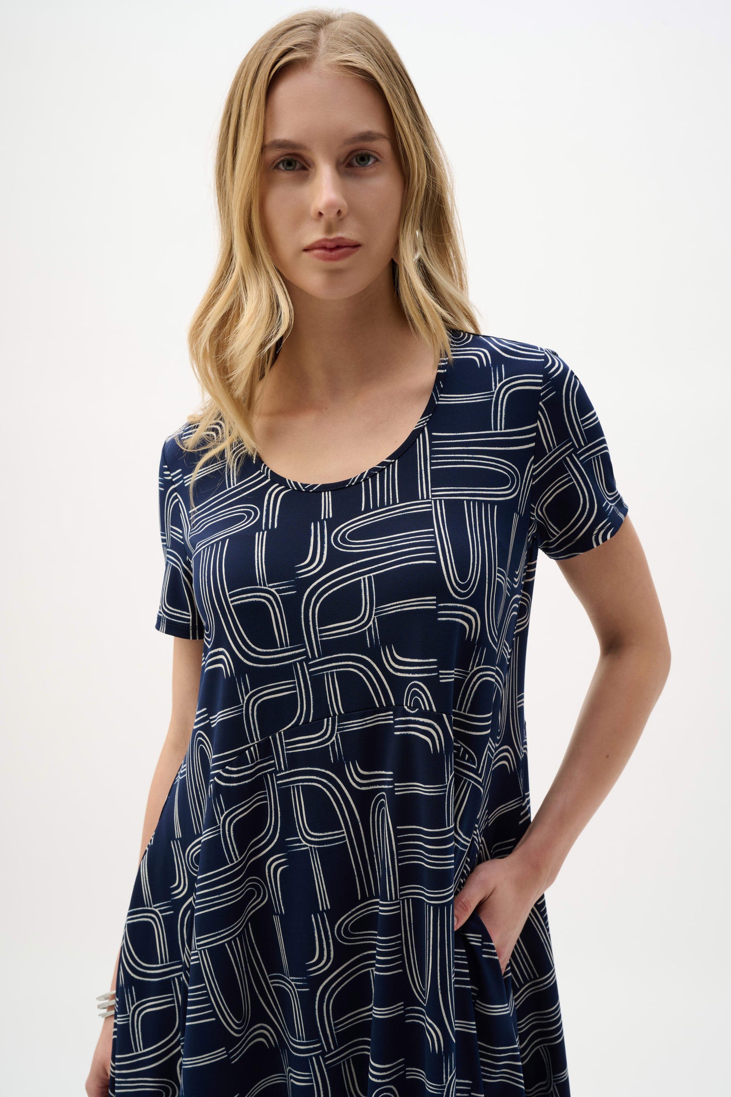 Scoop Neck Geometric Cocoon Dress. Style JR262135