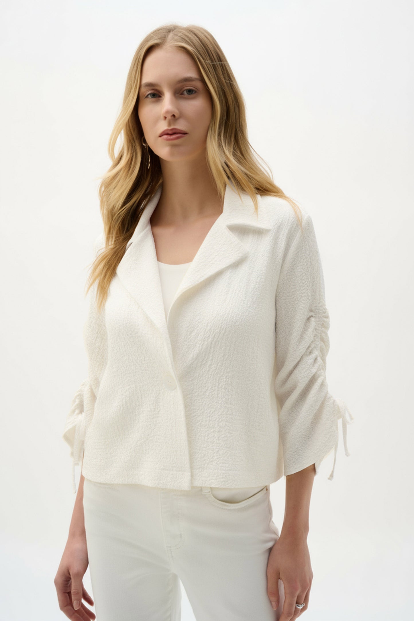 Woven Seersucker Boxy Shirred Sleeve Blazer. Style JR262143