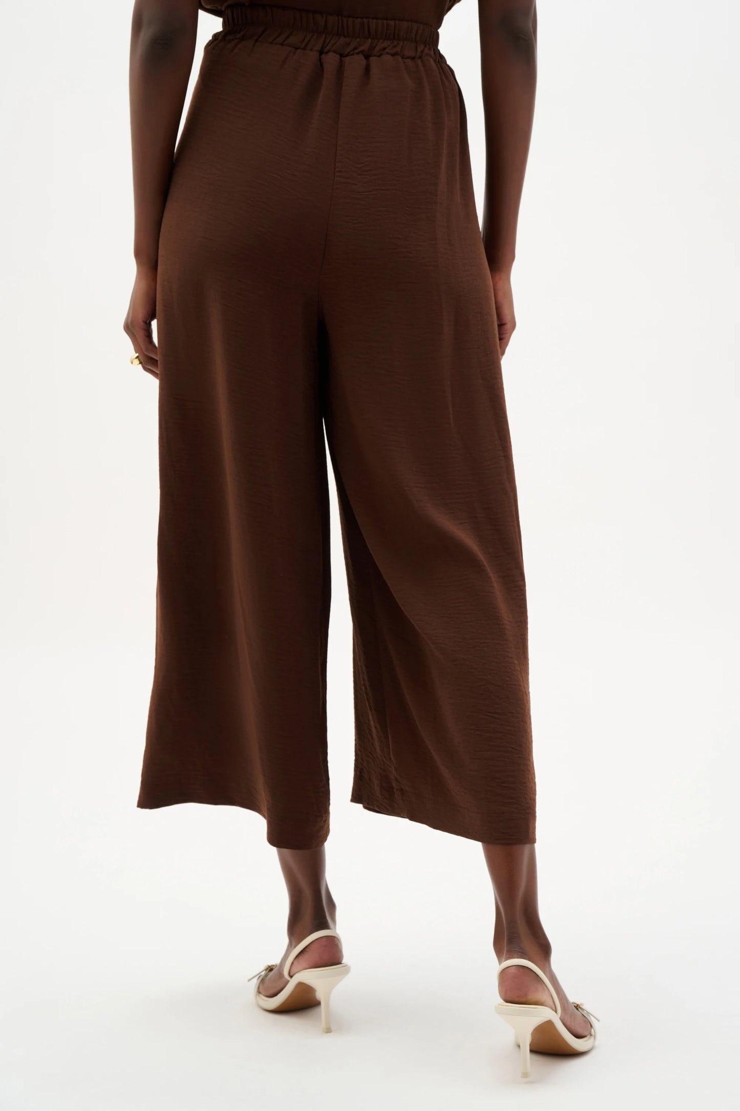 Gauze Pull-On Pleated Culotte Pants. Style JR262196
