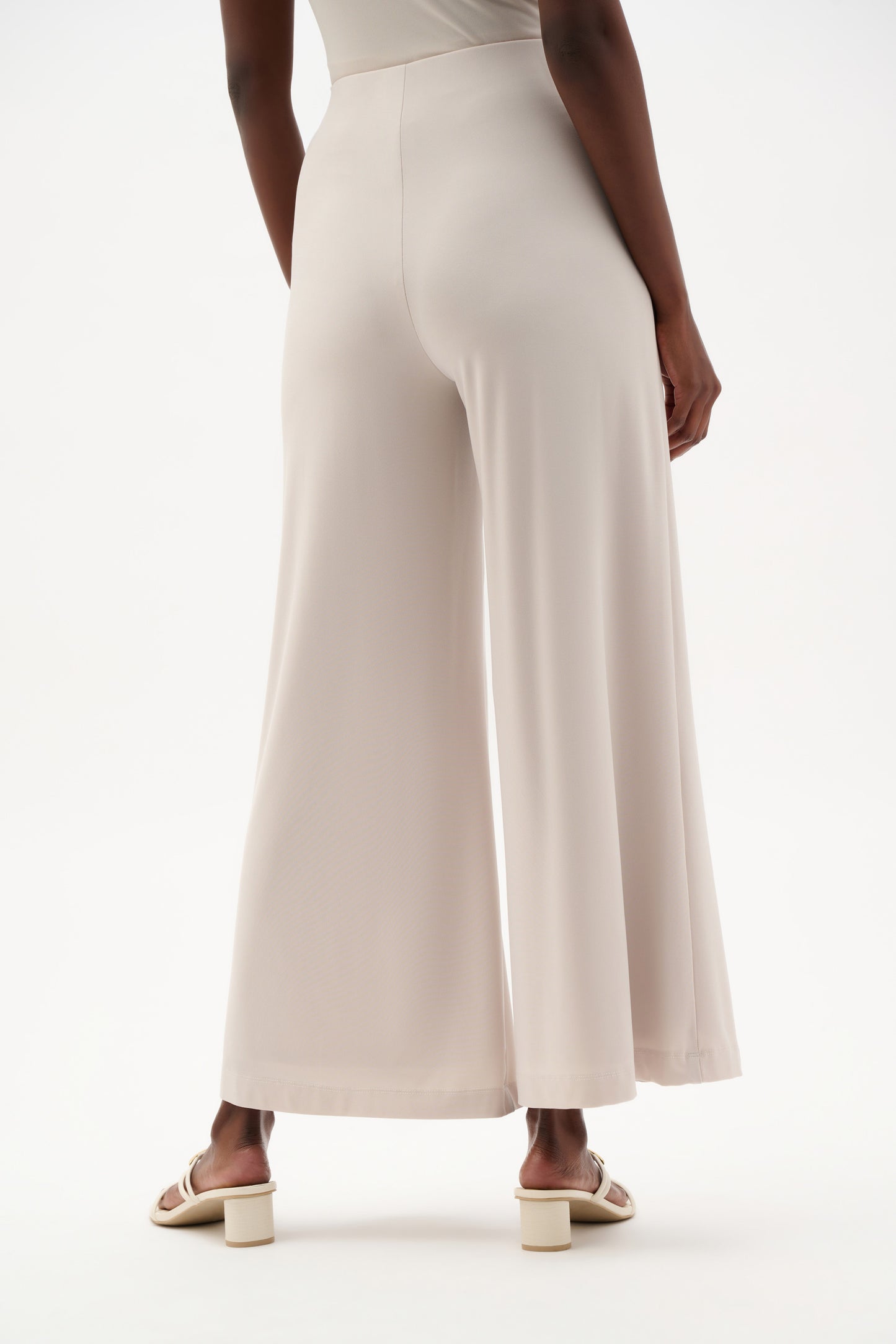 Silky Knit Pull-On Wide Leg Center Seam Pants. Style JR262254