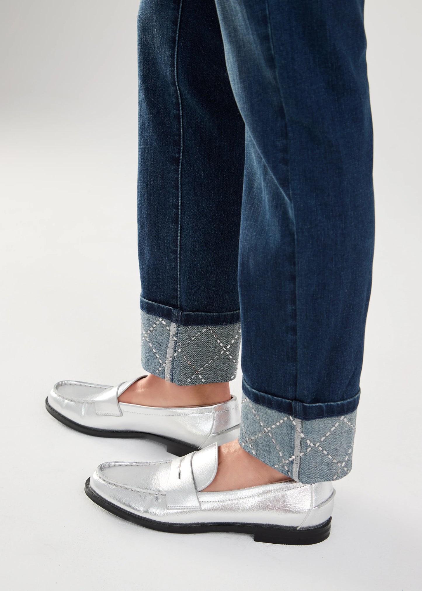 Pull On Gem Cuff Straight Ankle Jean. Style FD2630669