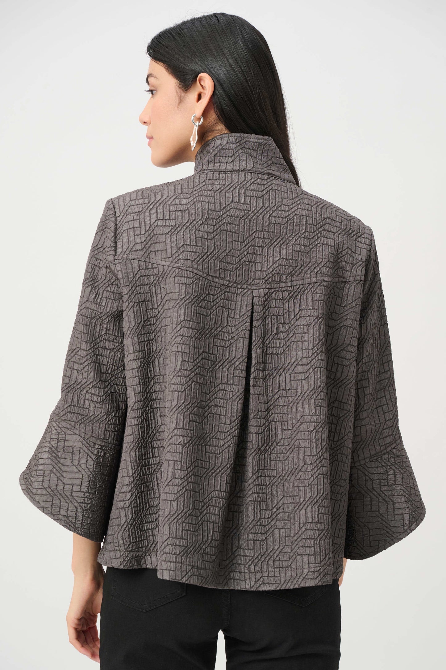 Geometric Jacquard Trapeze Jacket. Style JR263152