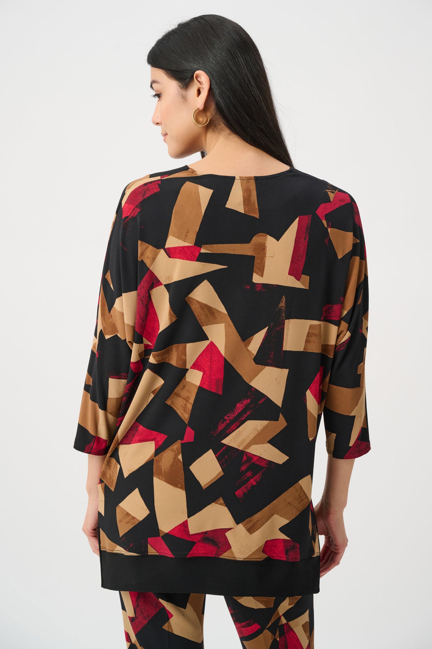 Silky Knit Abstract Print Boxy Tunic. Style JR263224