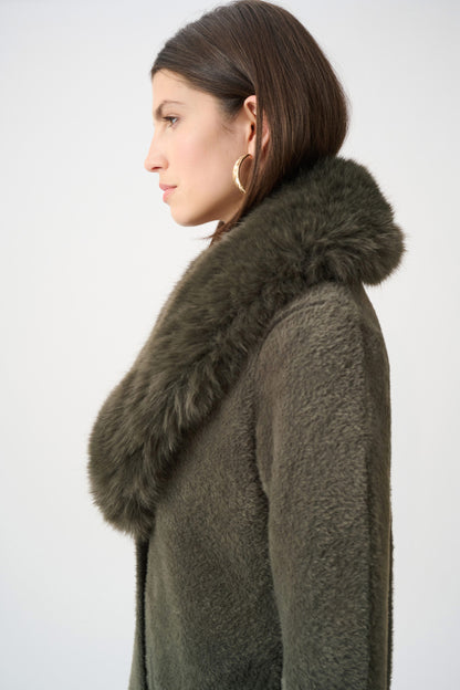 Detachable Faux Fur Collar Long Knitted Coat. Style JR263973
