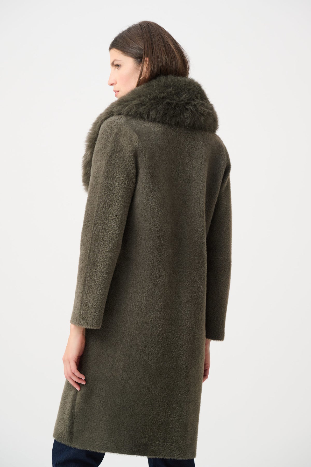 Detachable Faux Fur Collar Long Knitted Coat. Style JR263973