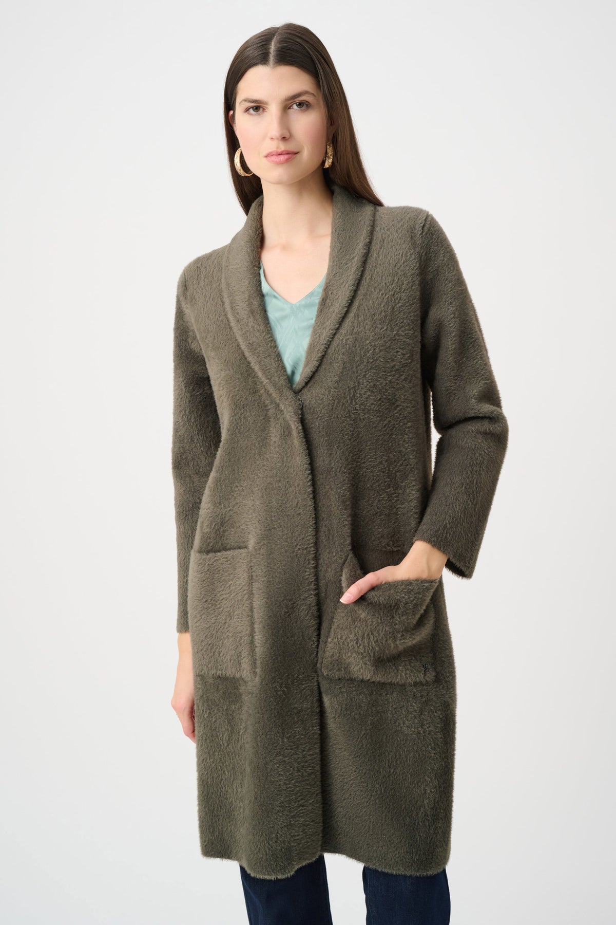 Detachable Faux Fur Collar Long Knitted Coat. Style JR263973