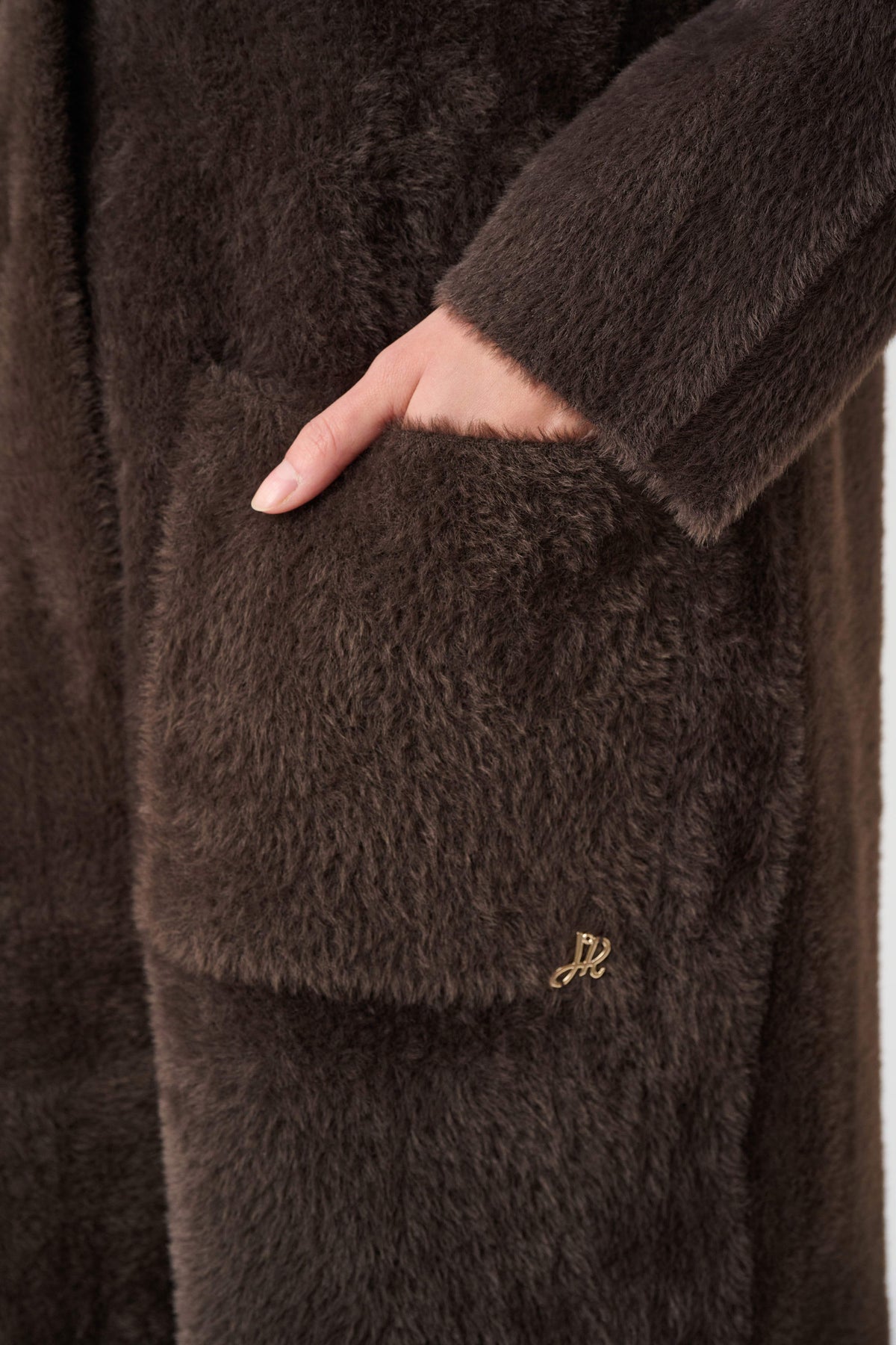 Detachable Faux Fur Collar Long Knitted Coat. Style JR263973
