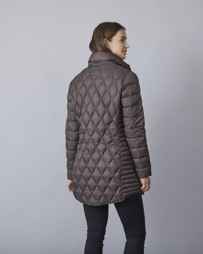 Karoline Diamond Quilted Outerwear. Style JUN2641