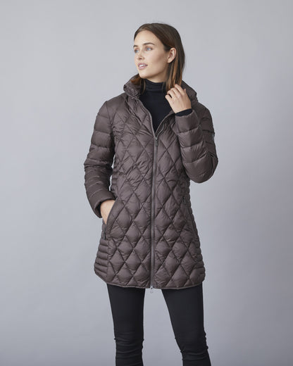 Karoline Diamond Quilted Outerwear. Style JUN2641