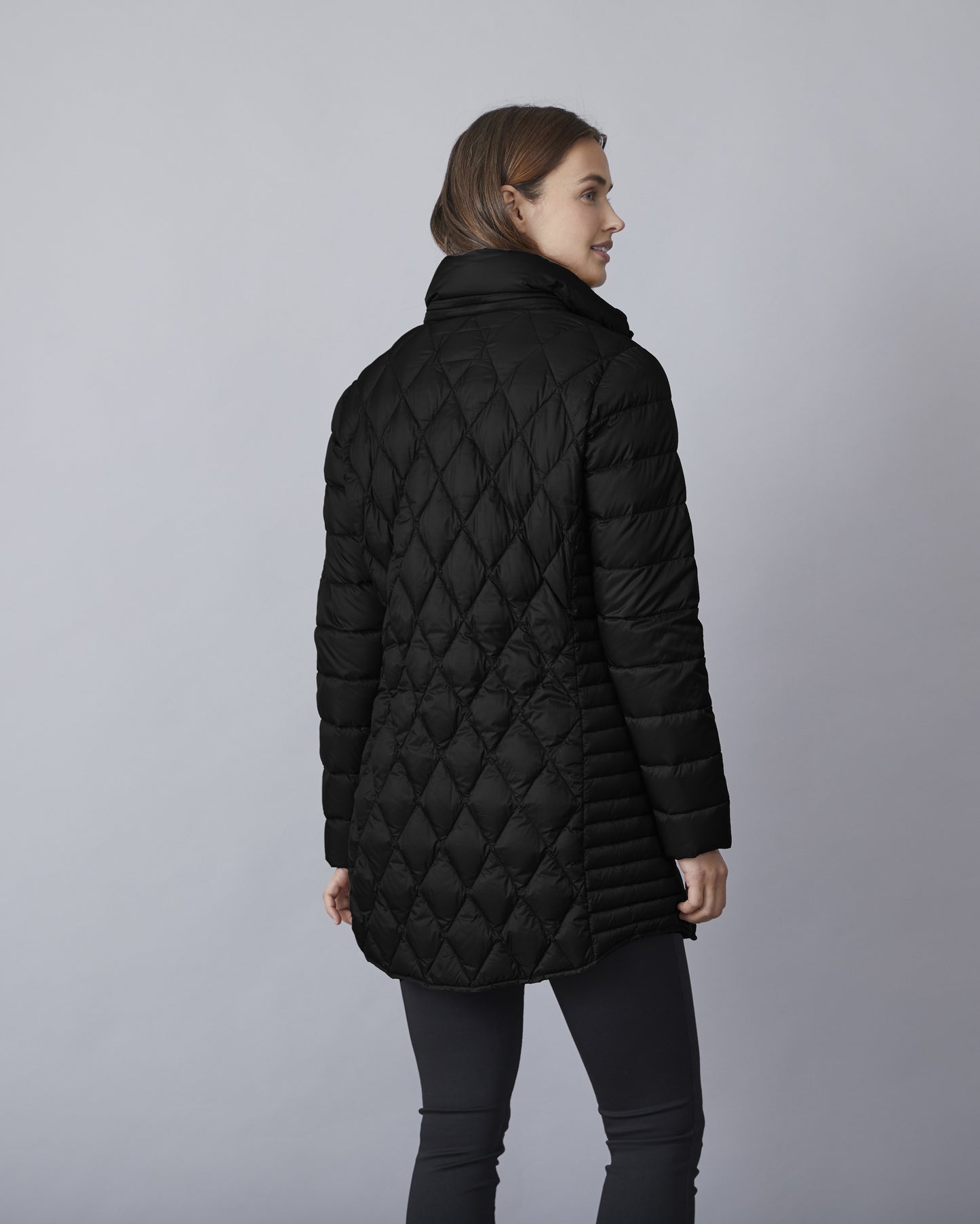 Karoline Diamond Quilted Outerwear. Style JUN2641