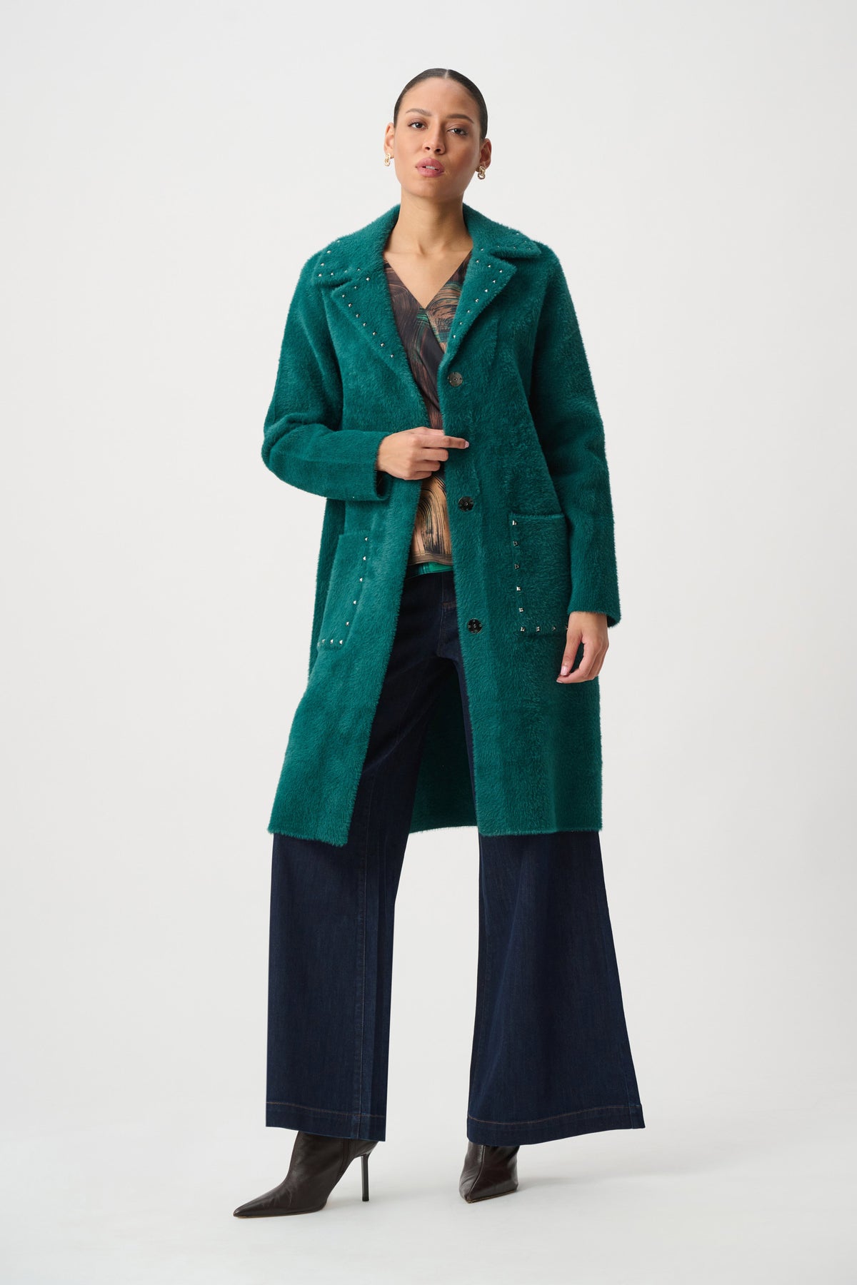 Stud Details Notch Lapel Collared Jacket. Style JR264921