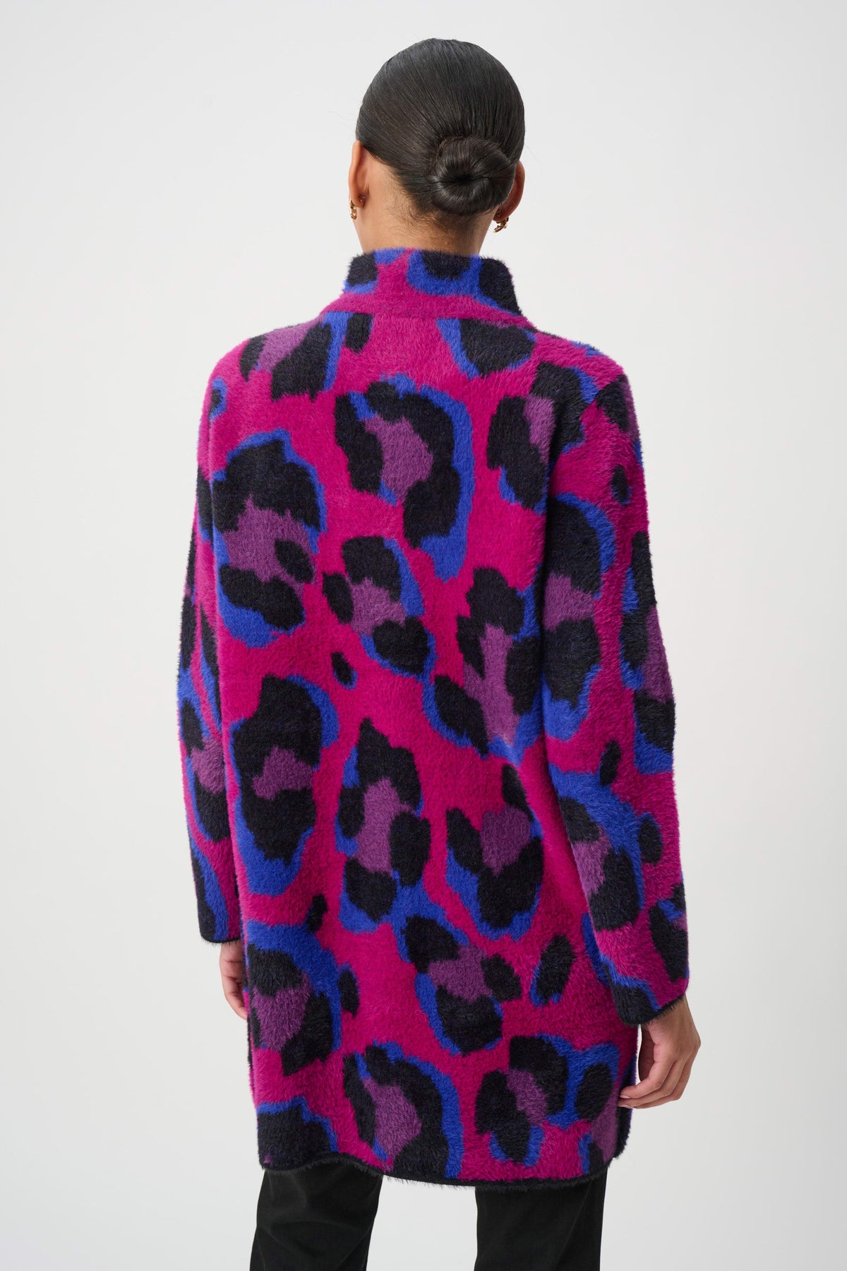 Fuzzy Animal Print Coat. Style JR264922