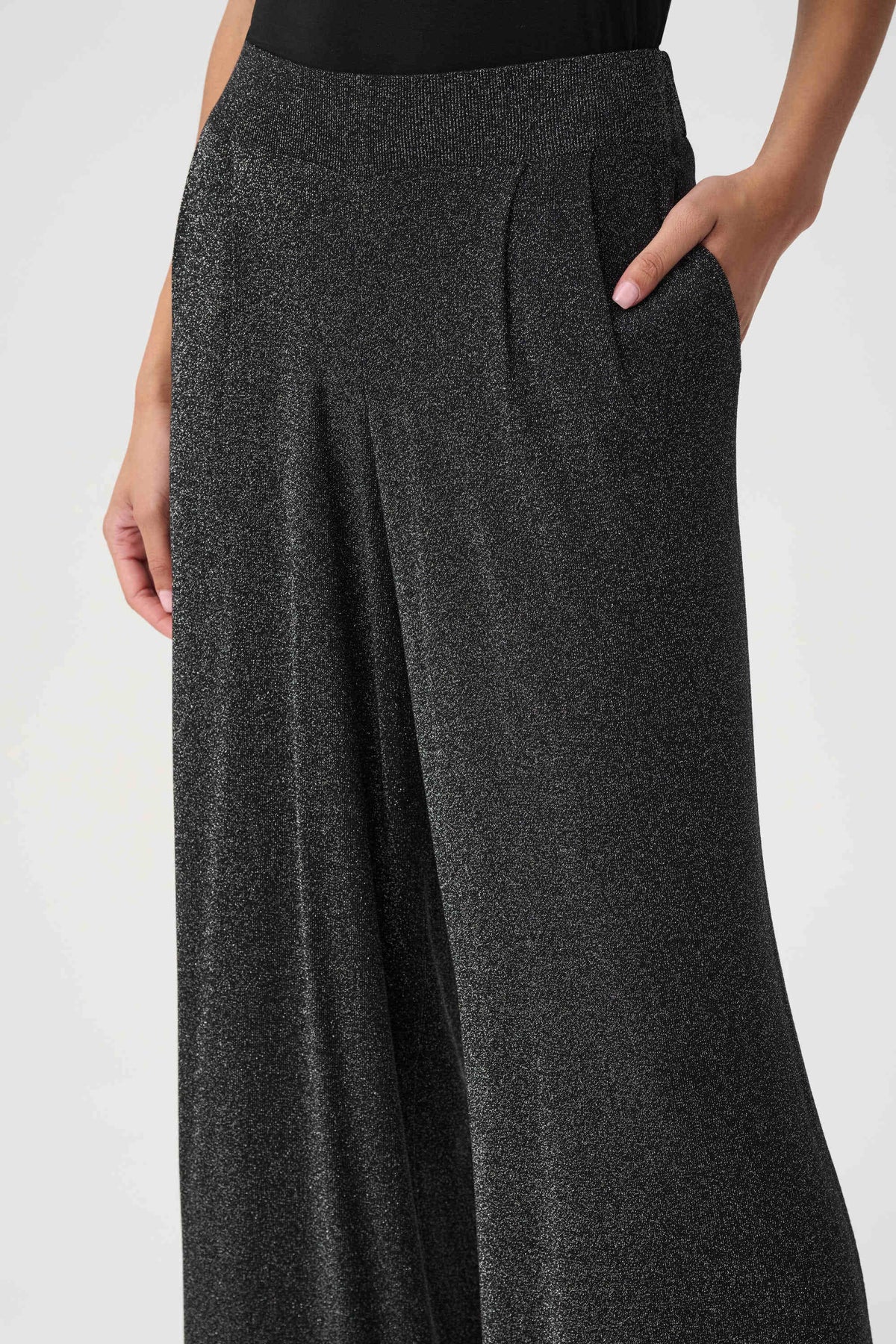 Lurex Shimmer Sweater Wide-Leg Pants. Style JR264942