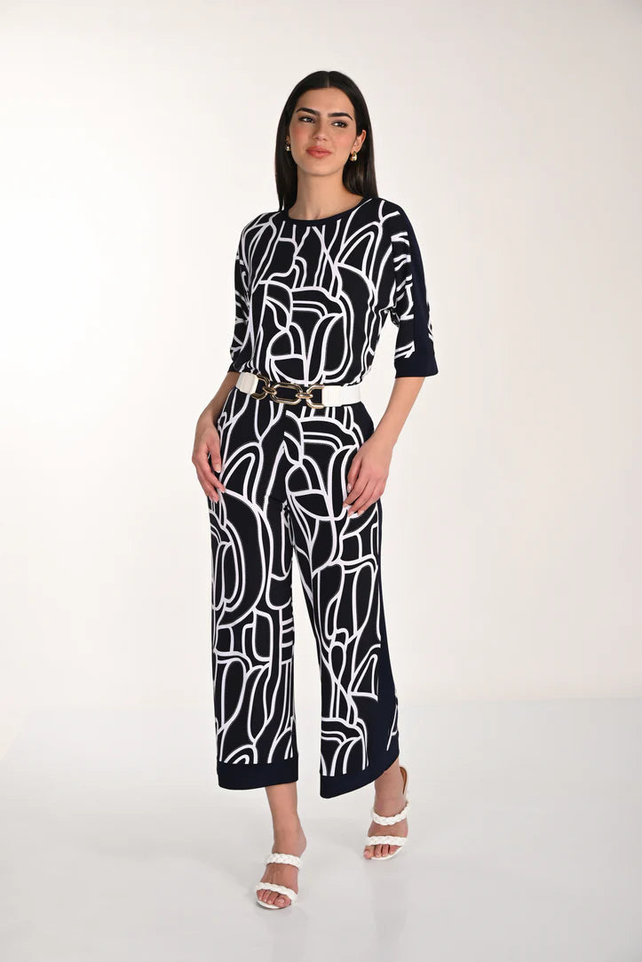 Pull-On Abstract Print Cropped Flared Pants. Style FL266115