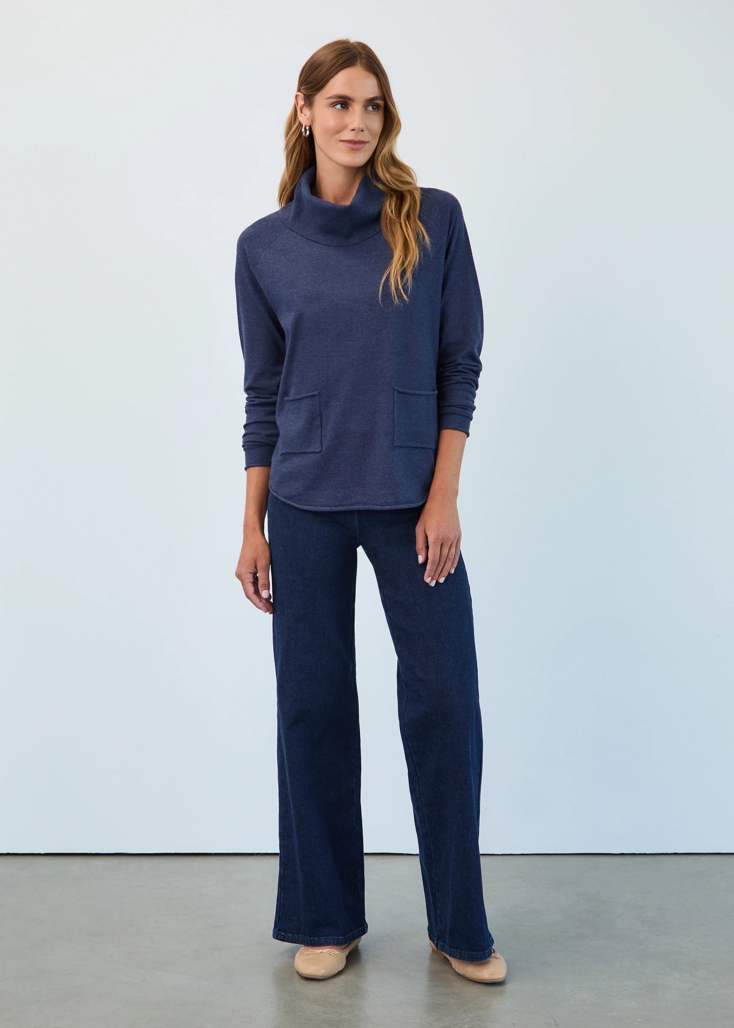 Pull-On Wide Leg Jean. Style FD2679862B