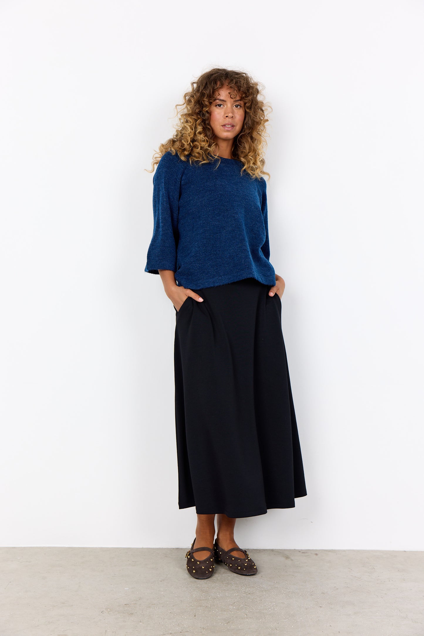 Pull-On Long Black Skirt. Style SOYA4F27268