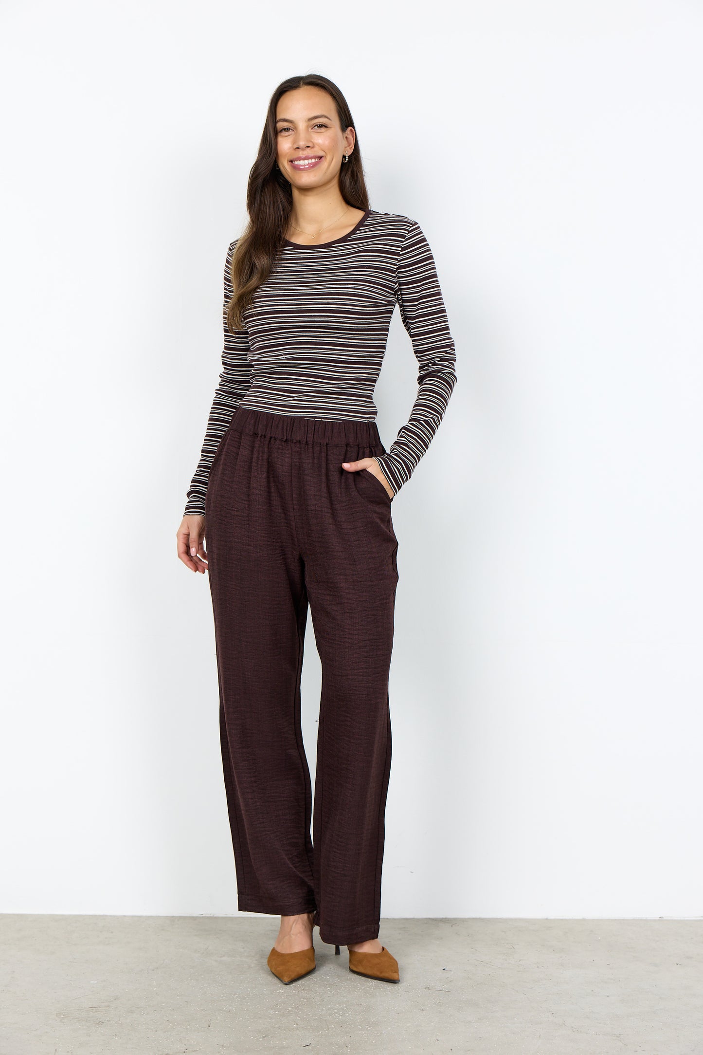 Long Sleeve Round Neck Striped Ribbed Top. Style SOYA27808