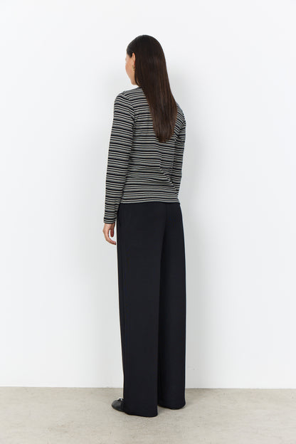 Long Sleeve Round Neck Striped Ribbed Top. Style SOYA27808