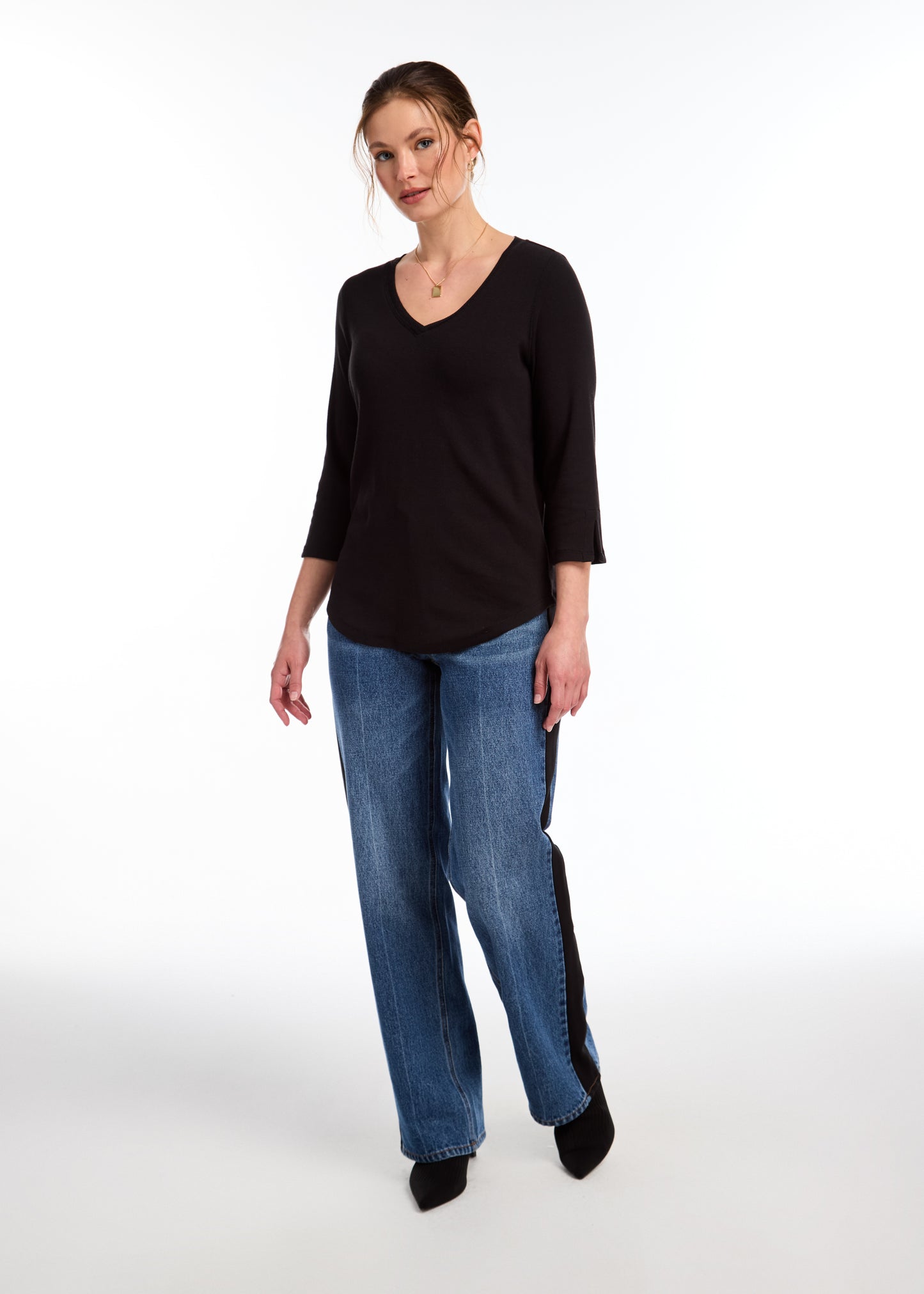 Ribbed Solid V-Neck Top. Style FD3140161