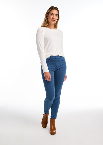 Ribbed Solid Boat Neck Top. Style FD3259161