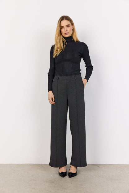 Ribbed Long Sleeve Turtleneck Sweater. Style SOYA33043