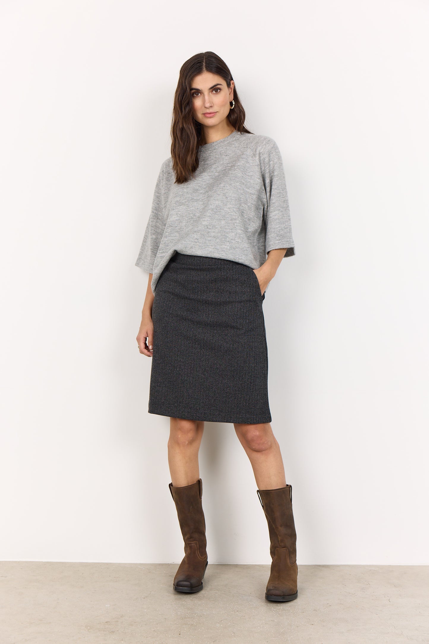 Soft Grey Sweater Fabric Cropped Top. Style SOYA4F33715