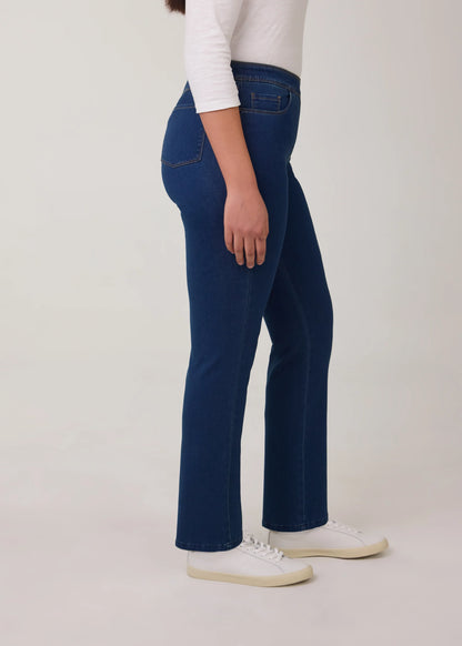 Pull-On Straight Leg Jean. Style FD291106N
