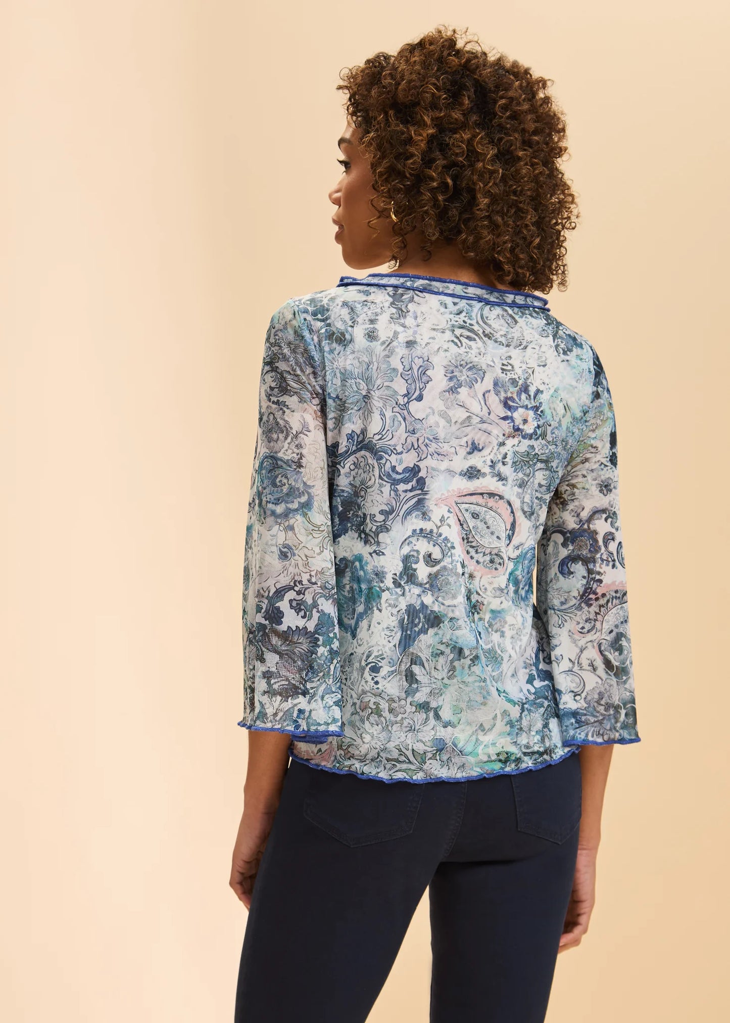 Mesh Bell Sleeve Abstract Print Top. Style FD3980603