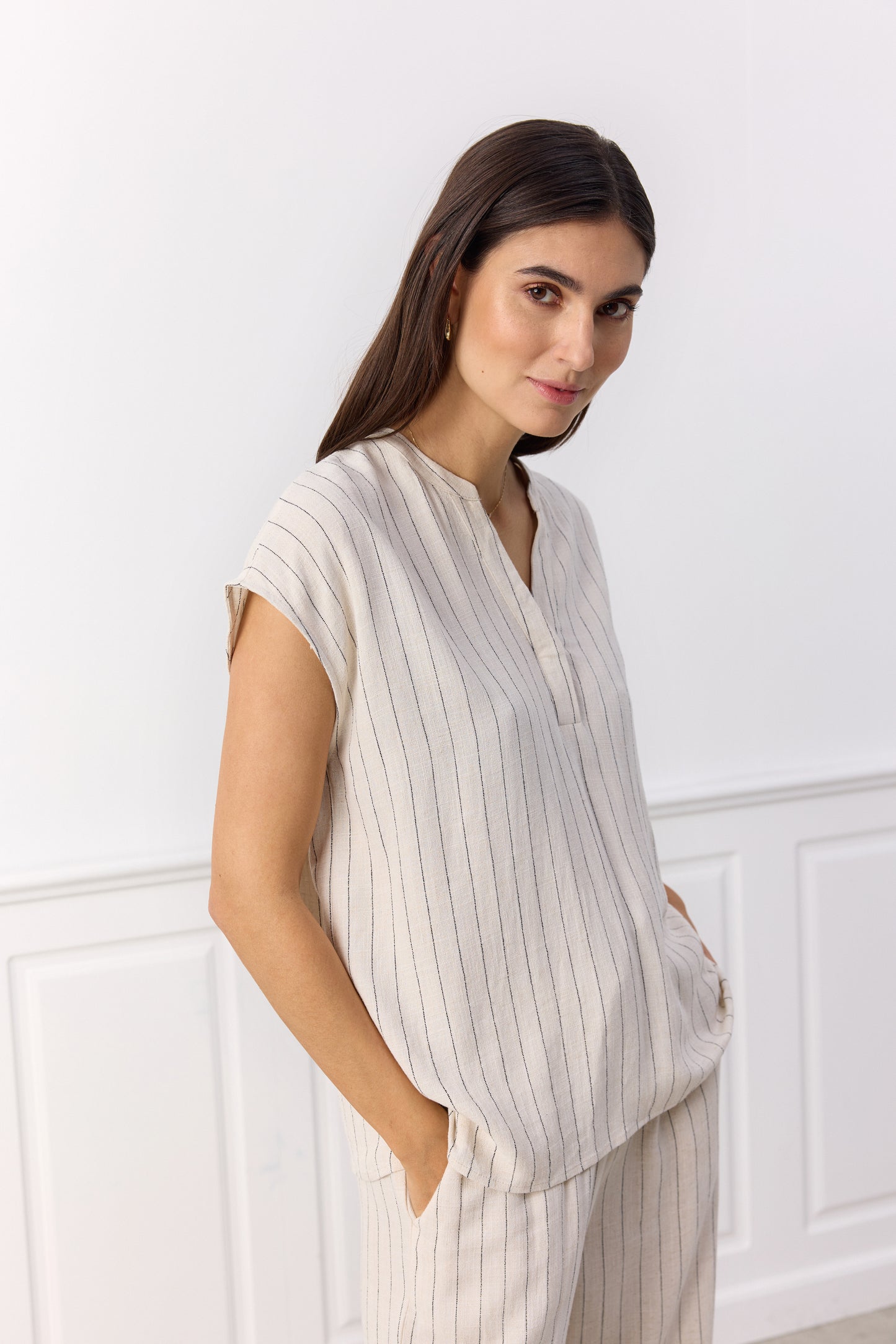 Notch Neck Pinstripe Top. Style SOYA4S41087