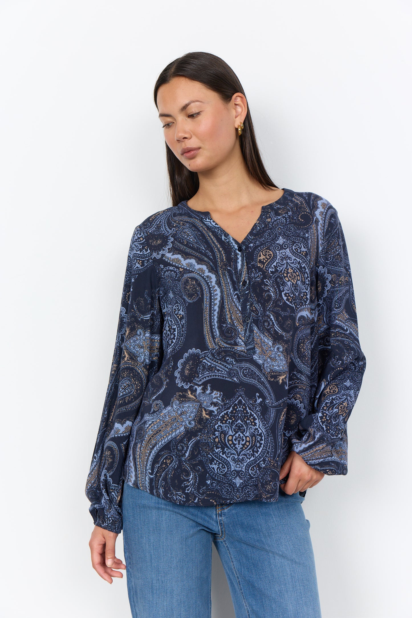 Paisley Print Pop-Over Blouse. Style SOYA41974