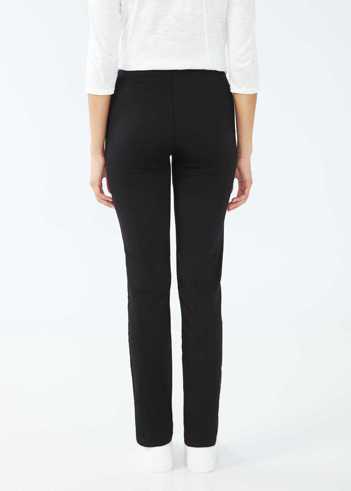 Petite Pull On D-Lux Super Jegging in Ebony or Indigo. Style FD426906N