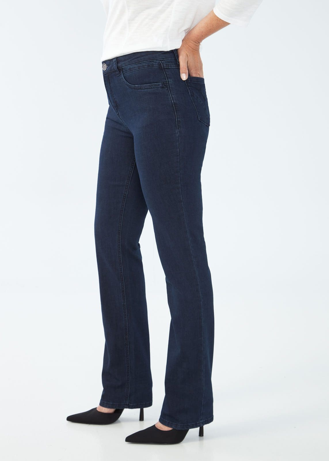 Petite Supreme Denim Olivia Straight Leg. Style FD4371250