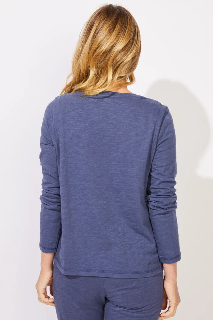 Perfect Layer Round Neck Flower Front Top. Style ESC44101