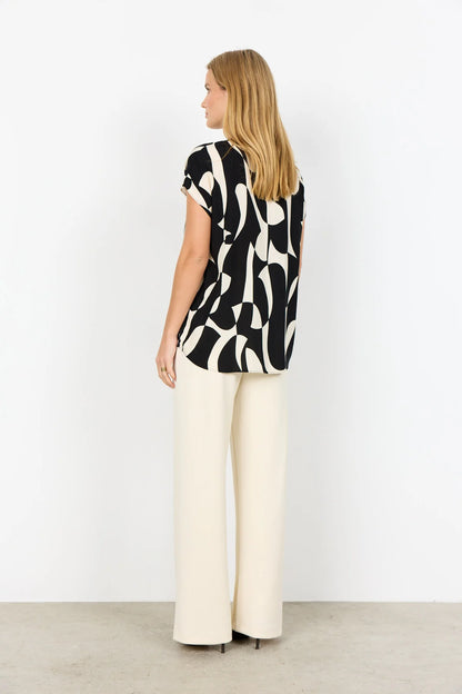 Abstract Print Notch Neck Drop Shoulder Top. Style SOYA41611