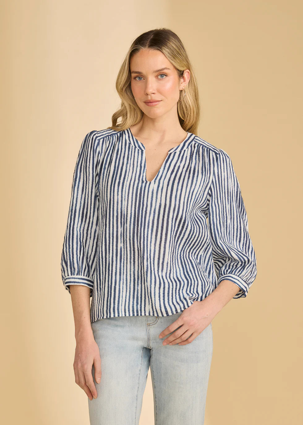 Striped 3/4 Sleeve V-Neck Top. Style FD7378205
